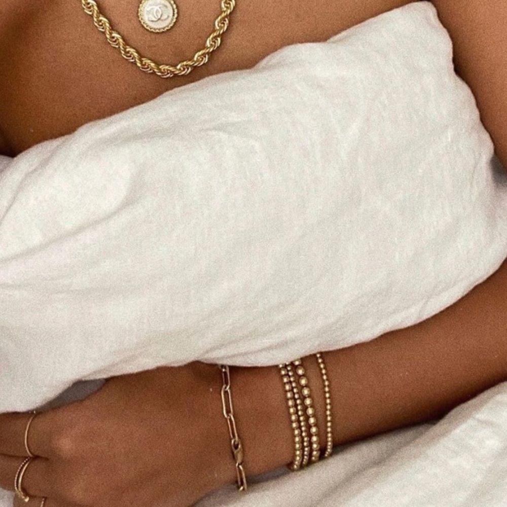 ⭐️Gold beaded bracelets